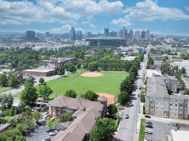 110 N 9th St, Nashville, TN 37206