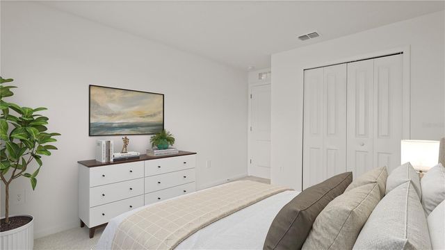 2085 LASSO LOOP, Eagle Lake, FL 33839