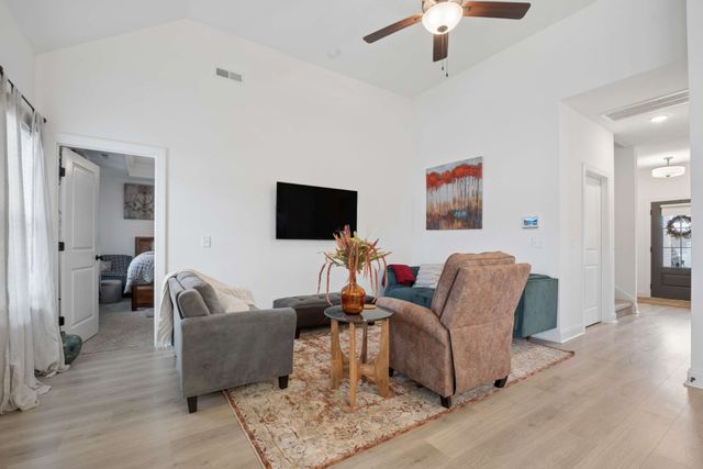 234 Glade Dr, Mount Juliet, TN 37122