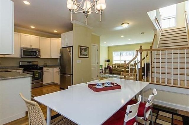 58 Prospect St 58, Newton, MA 02465