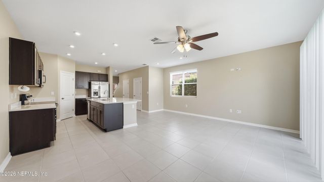 13106 ANNIES WALK Drive, Jacksonville, FL 32218