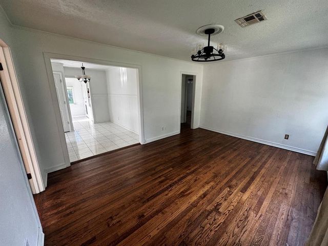 111 E Dale Street, Norman, OK 73069