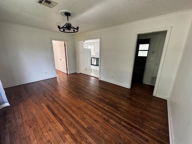 111 E Dale Street, Norman, OK 73069