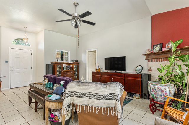 4108 Menzer Road, Fort Worth, TX 76103