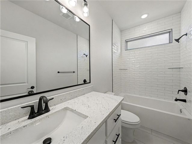 7842 Scenic Valley Avenue, Springdale, AR 72762