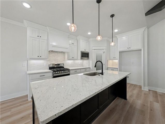 7842 Scenic Valley Avenue, Springdale, AR 72762