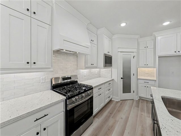 7842 Scenic Valley Avenue, Springdale, AR 72762