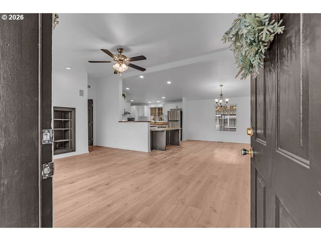 15174 Se 122ND Ave 87, Clackamas, OR 97015