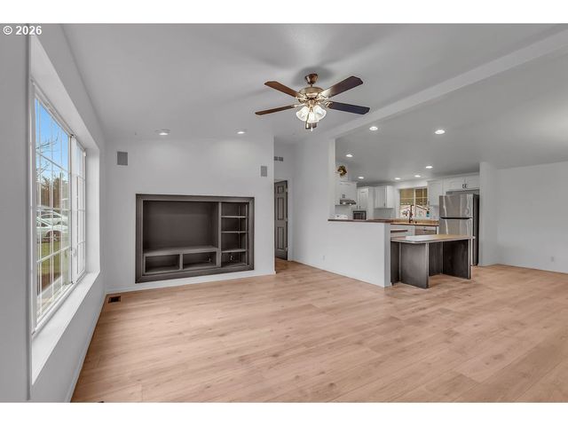 15174 Se 122ND Ave 87, Clackamas, OR 97015