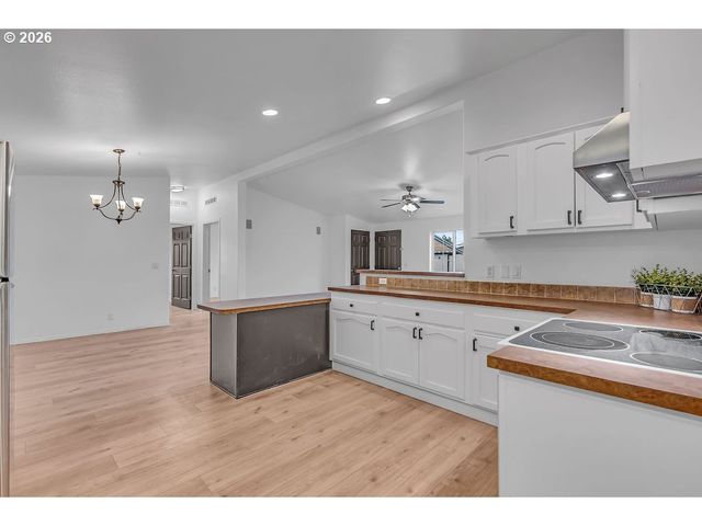 15174 Se 122ND Ave 87, Clackamas, OR 97015