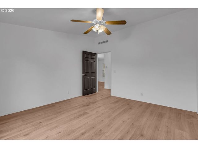 15174 Se 122ND Ave 87, Clackamas, OR 97015