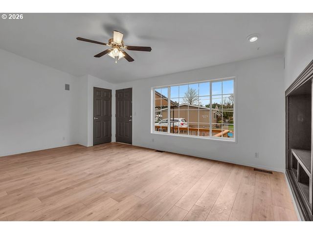 15174 Se 122ND Ave 87, Clackamas, OR 97015