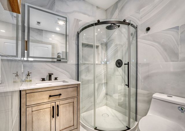 35 Somerset Ave. 6, Winthrop, MA 02152