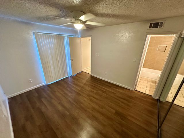 644 Bellaire Drive D, Hurst, TX 76053