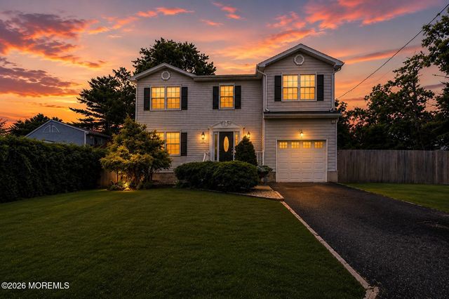 1032 Birmingham Avenue, Toms River, NJ 08757