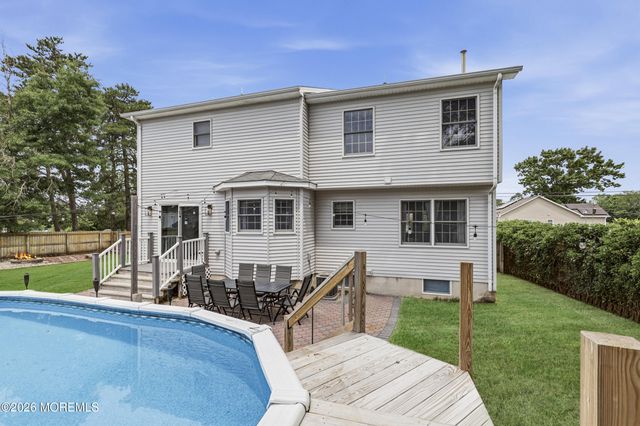 1032 Birmingham Avenue, Toms River, NJ 08757