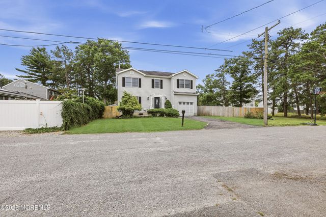 1032 Birmingham Avenue, Toms River, NJ 08757