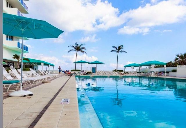 3725 S Ocean Dr L12, Hollywood, FL 33019