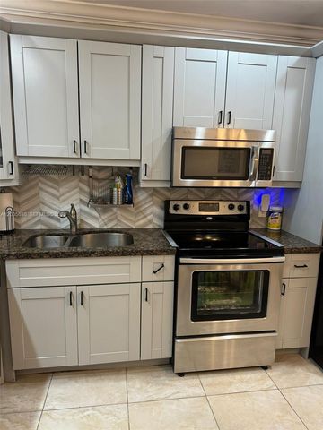 3725 S Ocean Dr L12, Hollywood, FL 33019