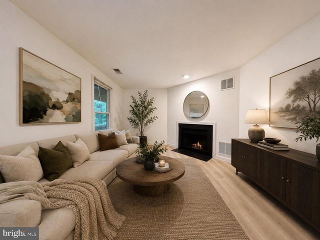 10651 PINE HAVEN TER, Rockville, MD 20852