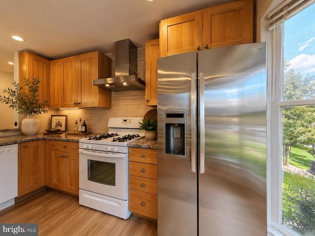 10651 PINE HAVEN TER, Rockville, MD 20852