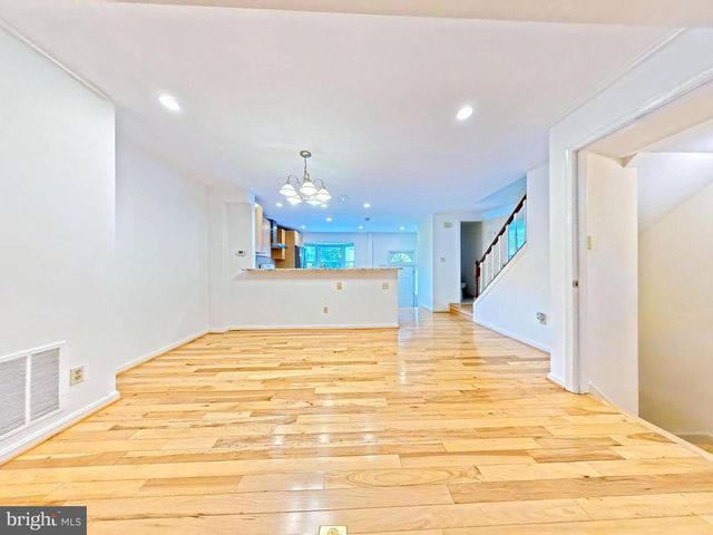 10651 PINE HAVEN TER, Rockville, MD 20852