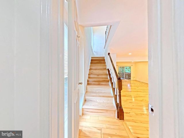 10651 PINE HAVEN TER, Rockville, MD 20852