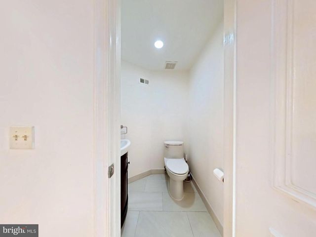 10651 PINE HAVEN TER, Rockville, MD 20852