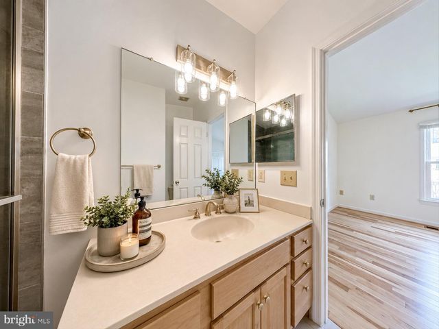 10651 PINE HAVEN TER, Rockville, MD 20852