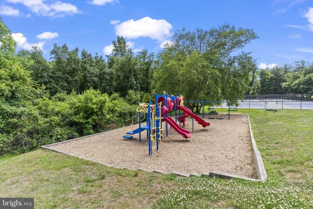 2505 LESH CT, Crofton, MD 21114