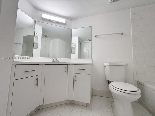 655 SW 111th Way 201, Pembroke Pines, FL 33025