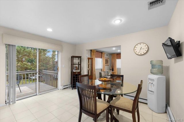 47 Berkshire Road, Great Neck, NY 11023