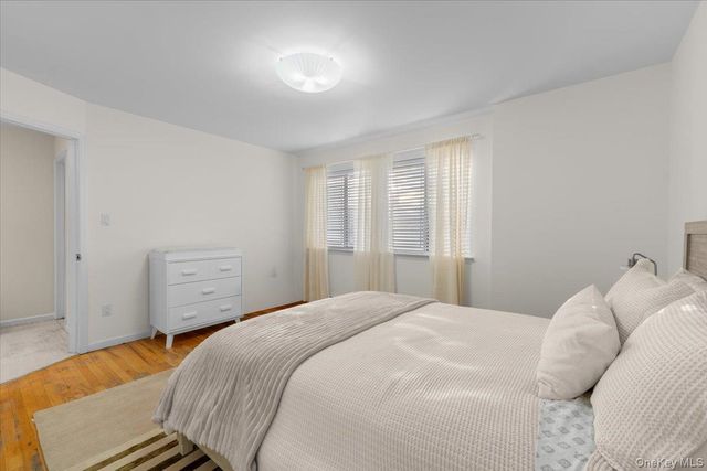 47 Berkshire Road, Great Neck, NY 11023