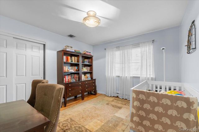 47 Berkshire Road, Great Neck, NY 11023