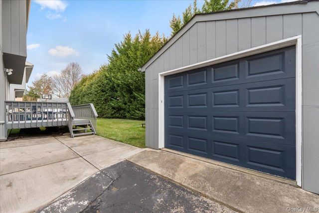 47 Berkshire Road, Great Neck, NY 11023