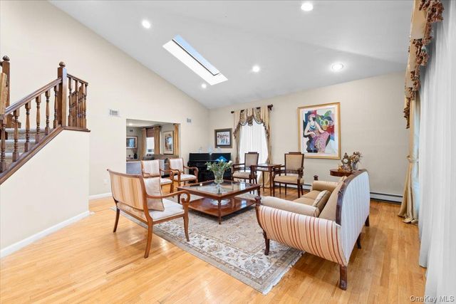 47 Berkshire Road, Great Neck, NY 11023