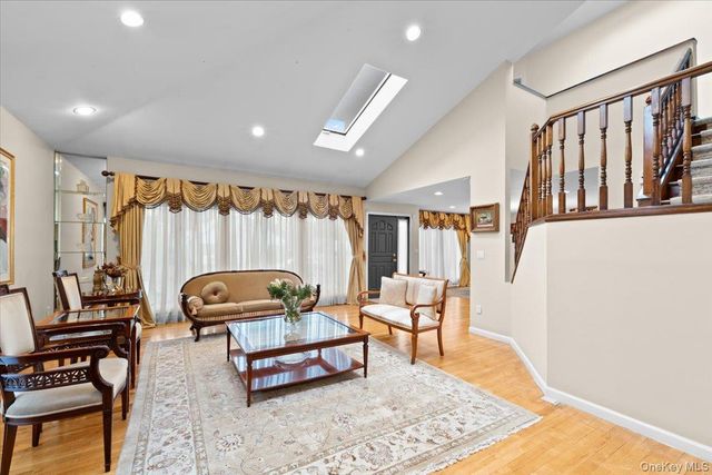 47 Berkshire Road, Great Neck, NY 11023