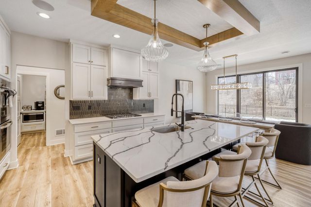 4998 Beach Street NE, Prior Lake, MN 55372