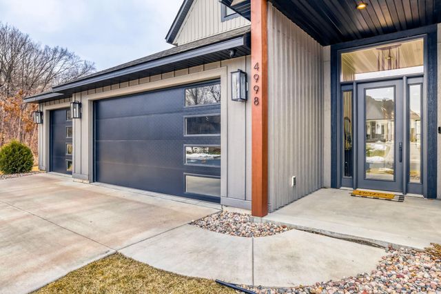 4998 Beach Street NE, Prior Lake, MN 55372