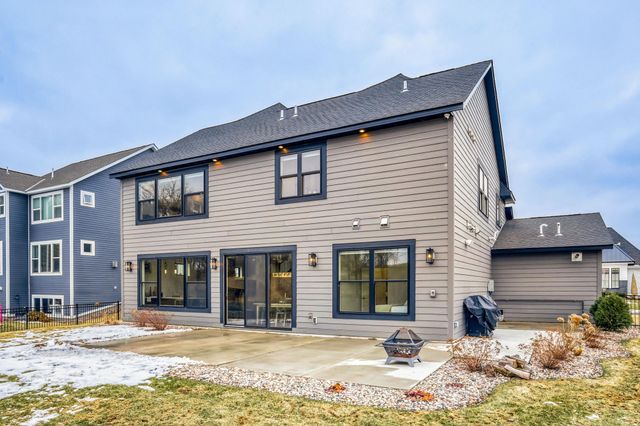 4998 Beach Street NE, Prior Lake, MN 55372
