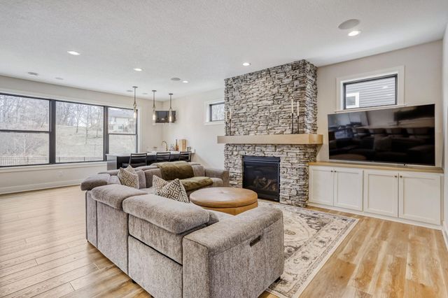 4998 Beach Street NE, Prior Lake, MN 55372