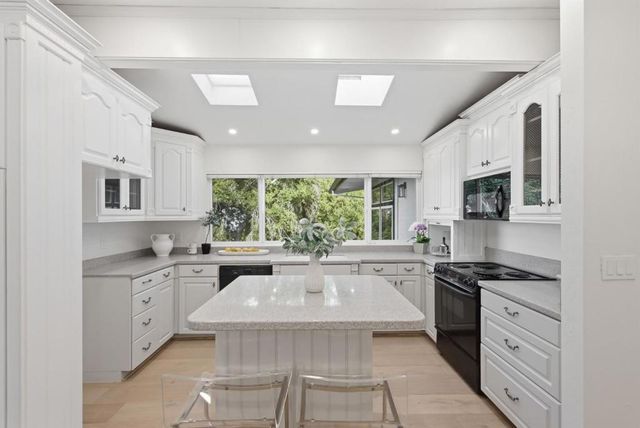 15499 Bohlman Road, Saratoga, CA 95070