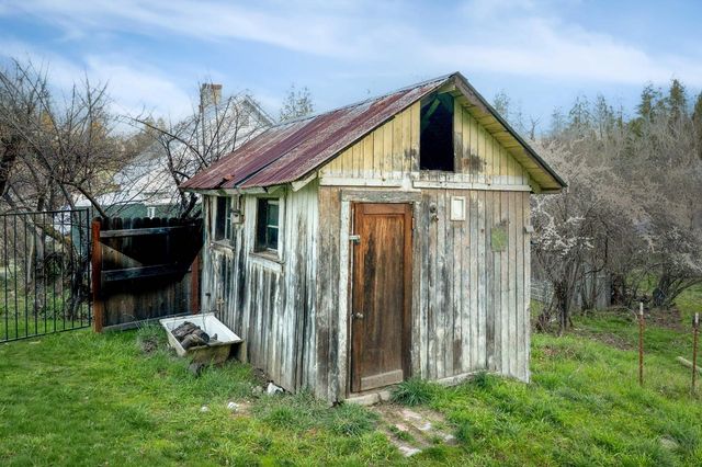 28033 Cherokee St, Nevada City, CA 95959