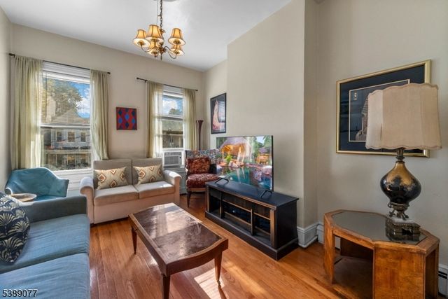 30 Gardner Ave, Jersey City, NJ 07304