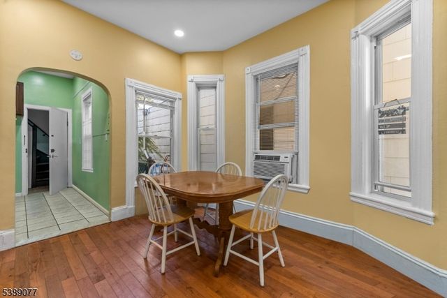 30 Gardner Ave, Jersey City, NJ 07304