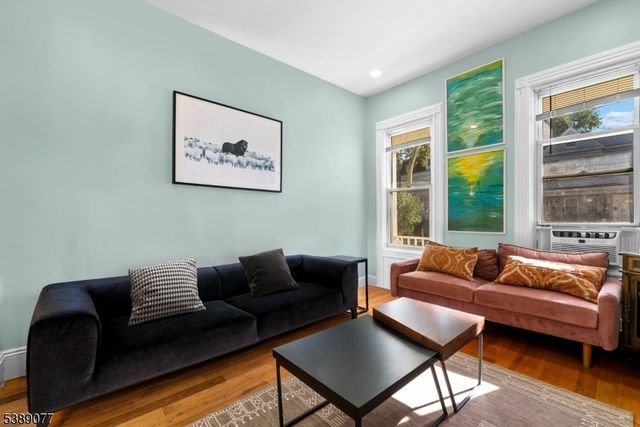 30 Gardner Ave, Jersey City, NJ 07304