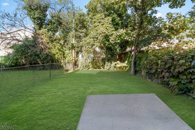 30 Gardner Ave, Jersey City, NJ 07304