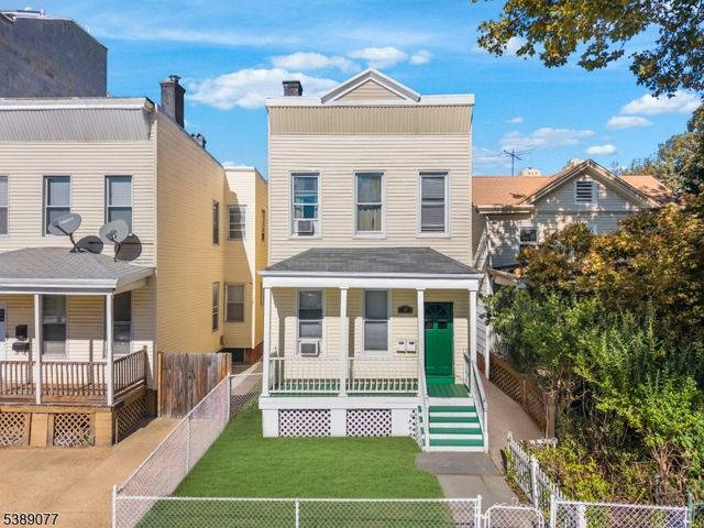 30 Gardner Ave, Jersey City, NJ 07304