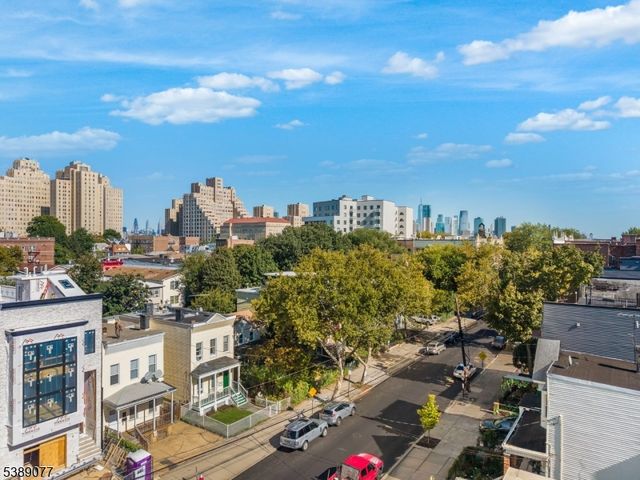 30 Gardner Ave, Jersey City, NJ 07304
