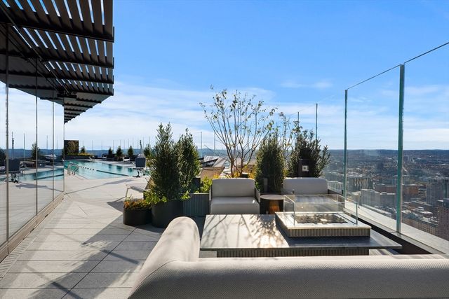 682 Atlantic Ave 45A, Boston, MA 02111